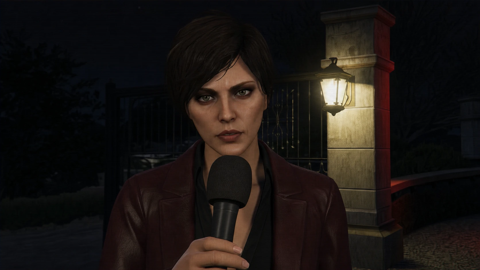 CCN's original Journalist delivering her 2003 report outside the Wapona Hills estate